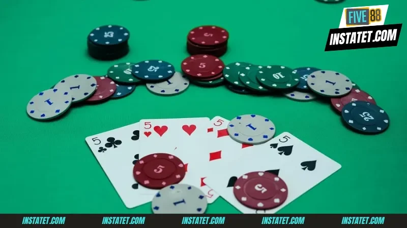 Kinh nghiệm chơi Poker hay đó là đọc bài đối thủ